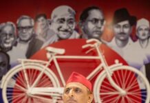 SIR सपा ने पीडीए प्रहरी बनाया SIR सपा ने पीडीए प्रहरी बनाया