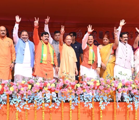 बिहार को संकट में डालना चाहते हैं पप्पू,टप्पू,अप्पू-योगी