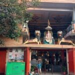 मंदिर पर माफियाओं की नज़र