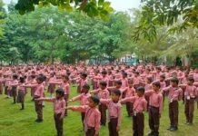 देशभक्ति के स्वर से गूंज रहा उत्तर प्रदेश देशभक्ति के स्वर से गूंज रहा उत्तर प्रदेश