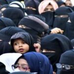 आजादी की आवाज़ बनाम पहचान की दीवार आजादी की आवाज़ बनाम पहचान की दीवार