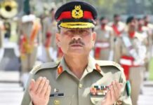 आसिफ मुनीर आदत से बाज नहीं आने वाला आसिफ मुनीर आदत से बाज नहीं आने वाला