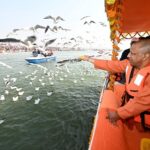 मुख्यमंत्री ने संगम नोज पर किया स्नान मुख्यमंत्री ने संगम नोज पर किया स्नान