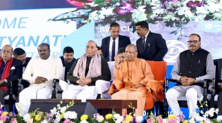 विकसित भारत का रास्ता उत्तर प्रदेश से होकर जाता हैःरक्षामंत्री