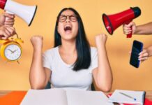 परीक्षा से आगे सोचना होगा परीक्षा से आगे सोचना होगा