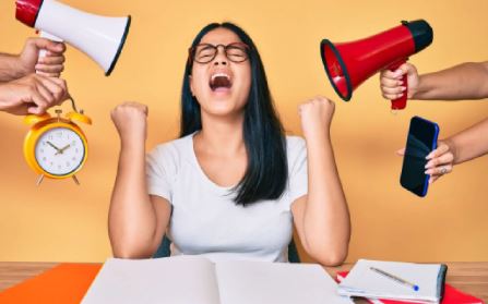 परीक्षा से आगे सोचना होगा परीक्षा से आगे सोचना होगा