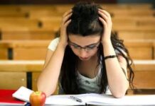 बोर्ड परीक्षा के दौरान तनाव और चिंता से कैसे बचें बोर्ड परीक्षा के दौरान तनाव और चिंता से कैसे बचें