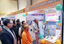 तकनीक मानव के नियंत्रण में रहे,मानव तकनीक के अधीन नहीं तकनीक मानव के नियंत्रण में रहे,मानव तकनीक के अधीन नहीं