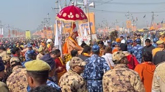 भाजपा सरकार ने शंकराचार्य जी और साधु-संतो के साथ किया दुर्व्यवहार भाजपा सरकार ने शंकराचार्य जी और साधु-संतो के साथ किया दुर्व्यवहार