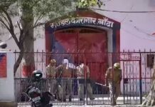 रवि काना की गलत रिहाई जेलर निलंबित रवि काना की गलत रिहाई जेलर निलंबित