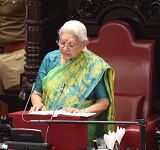 राज्यपाल ने दिखाई यूपी के विकास की तस्वीर राज्यपाल ने दिखाई यूपी के विकास की तस्वीर