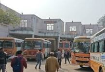 योगी सरकार का ग्रामीण परिवहन को संबल योगी सरकार का ग्रामीण परिवहन को संबल