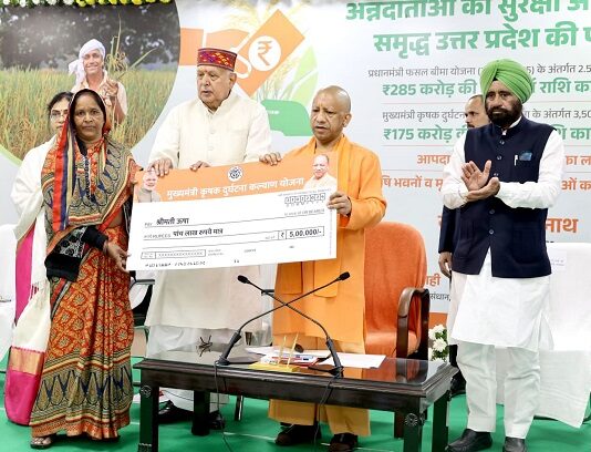 अन्नदाता किसानों के साथ खड़ी रहेगी डबल इंजन सरकार: मुख्यमंत्री अन्नदाता किसानों के साथ खड़ी रहेगी डबल इंजन सरकार: मुख्यमंत्री