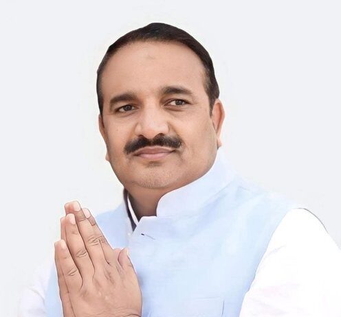 मंत्री दिनेश प्रताप सिंह का भावुक और कड़ा प्रहार मंत्री दिनेश प्रताप सिंह का भावुक और कड़ा प्रहार