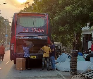 परिवहन विभाग का अनुबंधित बसों पर नहीं नियंत्रण