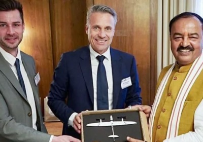 उप मुख्यमंत्री ने किया रेलवन जीएमबीएच फैक्ट्री का दौरा उप मुख्यमंत्री ने किया रेलवन जीएमबीएच फैक्ट्री का दौरा