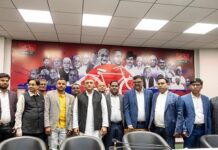 कैंसर दिवस पर अखिलेश यादव ने की विशेषज्ञों से चर्चा कैंसर दिवस पर अखिलेश यादव ने की विशेषज्ञों से चर्चा