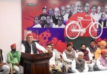 योगी बजट पर अखिलेश के बयान से बढ़ी हलचल योगी बजट पर अखिलेश के बयान से बढ़ी हलचल