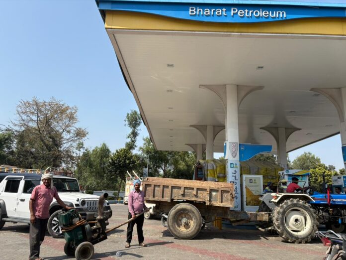 0c0b5565d2944f84b489b0d6c345bd15