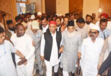 भाजपा ने बेईमानी से सरकार बनायी:अखिलेश यादव