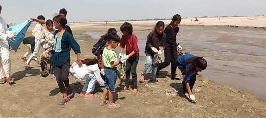 जब नन्हें हाथों ने संभाली स्वच्छता कि जिम्मेदारी जब नन्हें हाथों ने संभाली स्वच्छता कि जिम्मेदारी