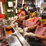 प्रेरणा कैंटीन से जुड़कर 10 हजार से अधिक महिलाएं बनीं लखपति प्रेरणा कैंटीन से जुड़कर 10 हजार से अधिक महिलाएं बनीं लखपति