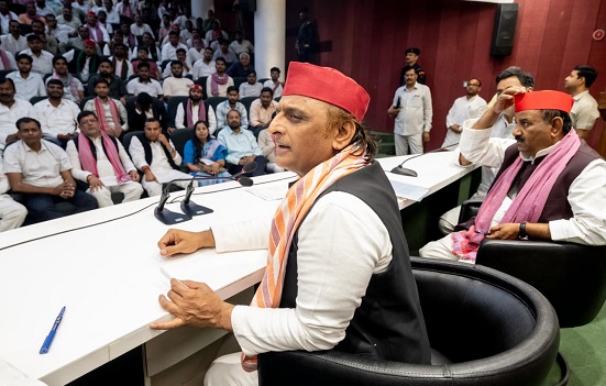 भाजपा युवाओं के भविष्य के साथ कर रही खिलवाड़:अखिलेश यादव