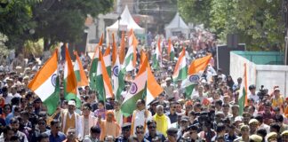 महिला आरक्षण के समर्थन में सड़कों पर उतरे योगी महिला आरक्षण के समर्थन में सड़कों पर उतरे योगी