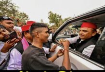 फतेहपुर में चाय की एक चुस्की अब सियासी बवाल का कारण बन गई फतेहपुर में चाय की एक चुस्की अब सियासी बवाल का कारण बन गई