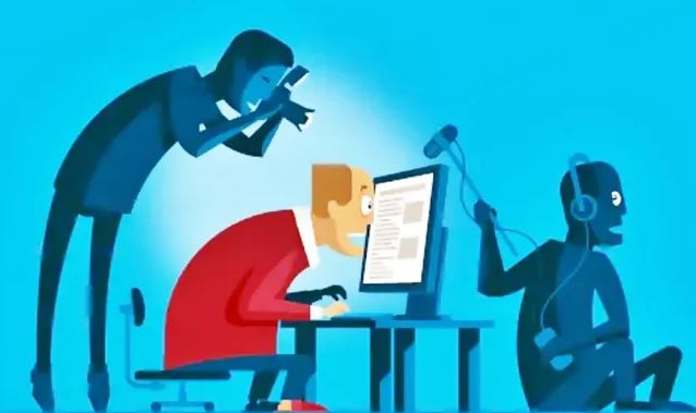 डिजिटल दुनिया में निजता और पारदर्शिता की टकराहट