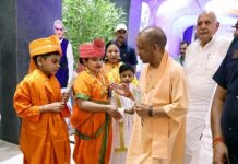 “रश्मिरथी” से प्रेरणा ले जातिवाद से रहे दूर:मुख्यमंत्री "रश्मिरथी" से प्रेरणा ले जातिवाद से रहे दूर:मुख्यमंत्री