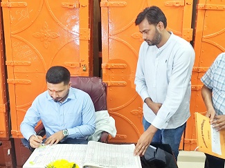 अयोध्या में नए जिलाधिकारी कार्यभार ने संभाला