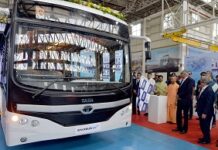 टाटा मोटर्स प्लांट में ऐतिहासिक क्षण, 10 लाखवां कॉमर्शियल वाहन तैयार टाटा मोटर्स प्लांट में ऐतिहासिक क्षण, 10 लाखवां कॉमर्शियल वाहन तैयार