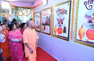 नारी शक्ति: परिवार से राष्ट्र तक समृद्धि की कड़ी