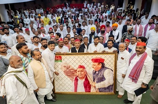 भाजपा शासन में बिगड़ी कानून-व्यवस्था-अखिलेश यादव भाजपा शासन में बिगड़ी कानून-व्यवस्था-अखिलेश यादव