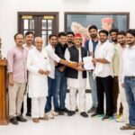 यूपी पीएससी अभ्यर्थियों के प्रतिनिधिमंडल ने की अखिलेश से मुलाकात यूपी पीएससी अभ्यर्थियों के प्रतिनिधिमंडल ने की अखिलेश से मुलाकात