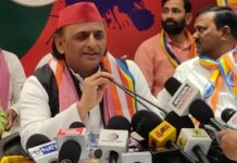 महिलाओं के नाम पर राजनीति कर रही भाजपा:अखिलेश यादव महिलाओं के नाम पर राजनीति कर रही भाजपा:अखिलेश यादव
