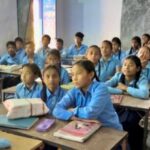 तपती कक्षाएँ और संवेदनहीन व्यवस्था:क्या बच्चों और शिक्षकों को गर्मी नहीं लगती? तपती कक्षाएँ और संवेदनहीन व्यवस्था:क्या बच्चों और शिक्षकों को गर्मी नहीं लगती?