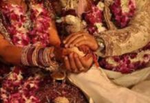 आधुनिक भारत में बदलते रिश्तों की कड़वी हकीकत आधुनिक भारत में बदलते रिश्तों की कड़वी हकीकत