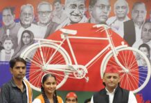 अखिलेश यादव ने बोर्ड टॉपर्स को लैपटॉप देकर किया सम्मानित अखिलेश यादव ने बोर्ड टॉपर्स को लैपटॉप देकर किया सम्मानित