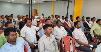 प्रबंधन की उदासीनता से बिगड़ रही बिजली व्यवस्था:संघर्ष समिति
