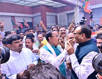 भाजपा की जीत से बदले सियासी समीकरण!