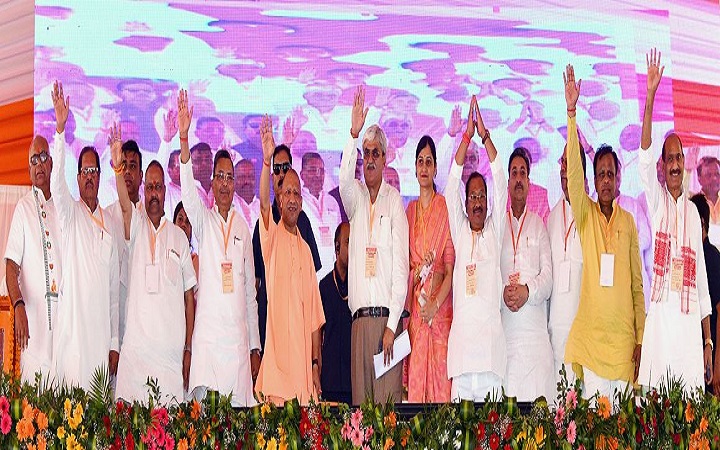 कांच नगरी फिरोजाबाद ने चीन को भी छोड़ा पीछे:मुख्यमंत्री