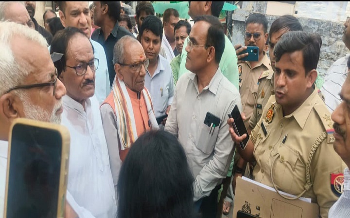 माफियाओं से कब्जा मुक्त हुआ विद्या मंदिर गर्ल्स हाई स्कूल