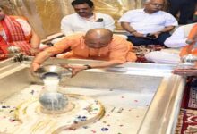 Photo of मुख्यमंत्री ने गुरु पूर्णिमा पर किया बाबा विश्वनाथ का दर्शन