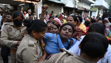 Photo of महिला कांग्रेस ने फूंका पुतला,कंगना रनौत के बयान पर बवाल!
