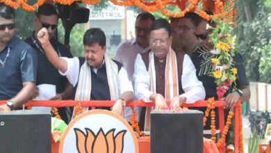 Photo of लखनऊ पहुंचे भाजपा अध्यक्ष का जोरदार स्वागत