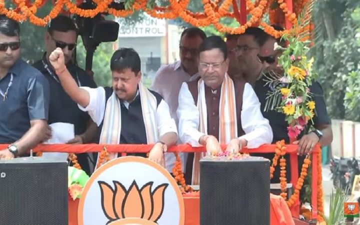 लखनऊ पहुंचे भाजपा अध्यक्ष का जोरदार स्वागत