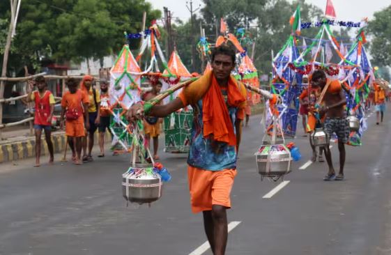कांवड़ यात्राः आस्था व अनुशासन का अद्भुत संगम