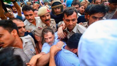 Photo of PM आवास तक पहुंचा छात्रों का गुस्सा!राहुल,प्रियंका और अखिलेश हिरासत में